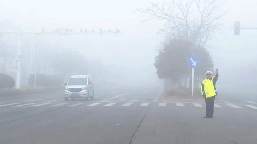 中央气象台发布大雾红色预警，短波红外激光为何能破解烟雨雾霾